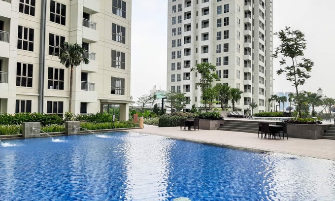 Tangerang Apartment | Elegant 2BR Apartment at M-Town Signature near Shopping Mall
