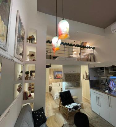 Thessaloniki City Centre Apartment | Elizabeth's Loft