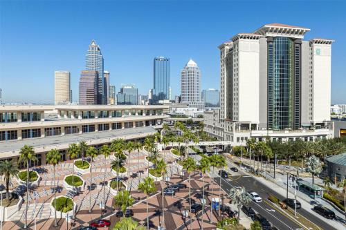 Downtown Tampa Hotel | Embassy Suites by Hilton Tampa Downtown Convention Center