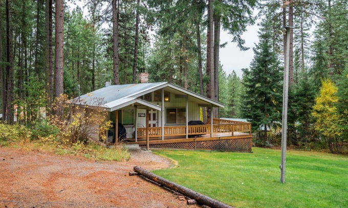 Leavenworth House | Escape and Reconnect at this Woodsy Haven