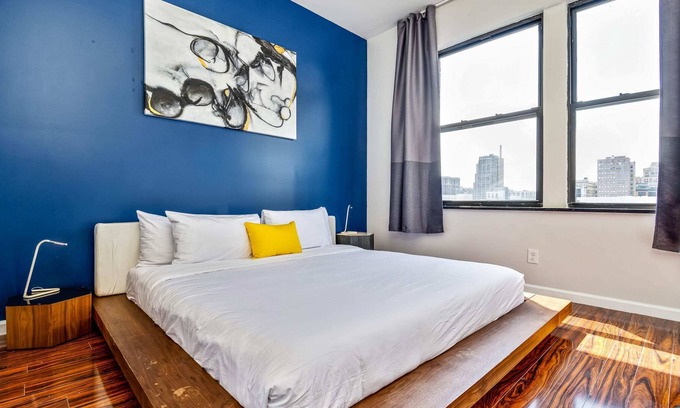 Chinatown Apartment | Escape to a 2BD Apartment in the Heart of the City