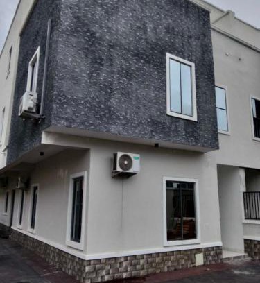 Ofin Apartment | Evarest Metrostay Global
