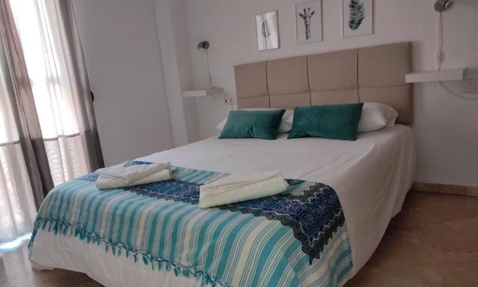 Huelva Condo | Excellent location, next to Plaza la Merced 4 bedrooms