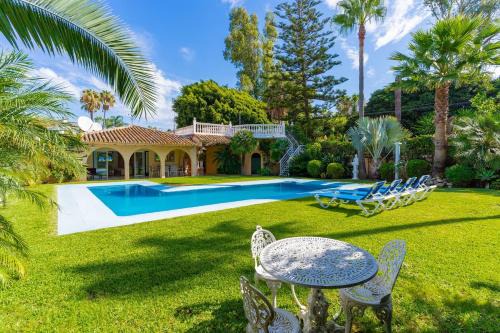Puerto Banus Villa | Exclusive villa El Messidor Puerto Banus Marbella