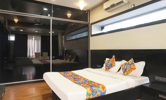 Pimpri - Chinchwad Hotel | Fabexpress Star Light