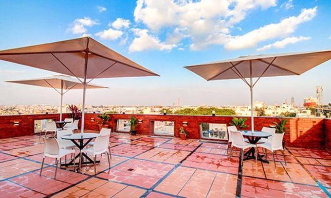 BTM Layout Hotel | Fabhotel The Rs Suites