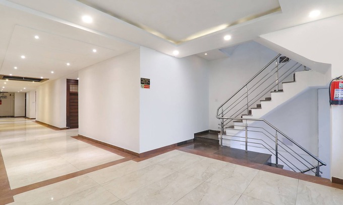 Allahabad Hotel | Fabhotel Triveni