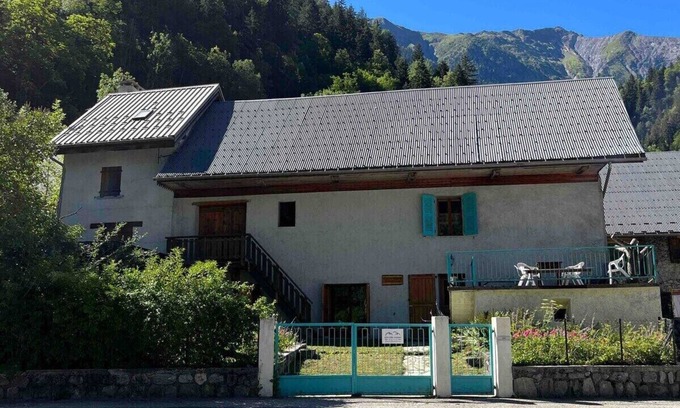 Venosc House | Fabulous Modern Farmhouse, Ski/Cycle/Hike, Venosc - SLEEPS 7