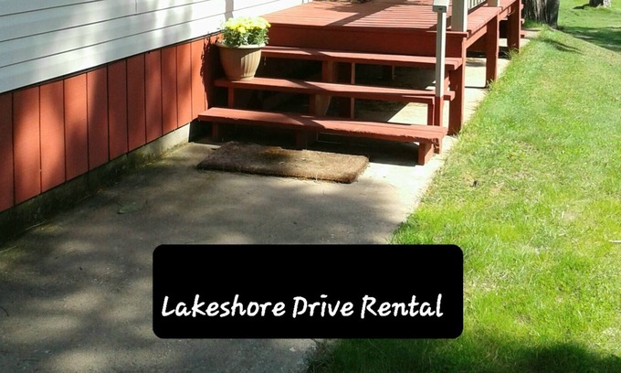 Chassell House | Family fun on the Lake. Gateway to the Keweenaw. Close to Houghton & Hancock.