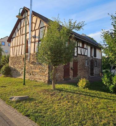 Niederbachheim Apartment | Ferienhaus Lindenhof
