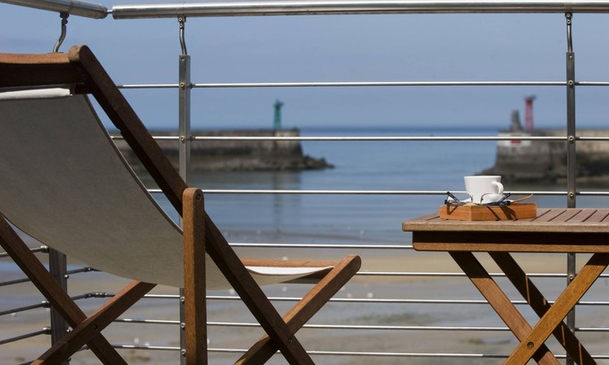 Port-en-Bessin-Huppain House | Fisherman's house in front of the sea, antique charm with modern comfort