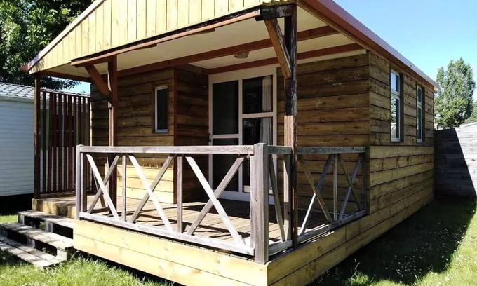 Chateau-d'Olonne Ski Chalet | Flower Camping Le Petit Paris * - Standard chalet 30m2 - 2 bedrooms + covered terrace + TV 5 persons