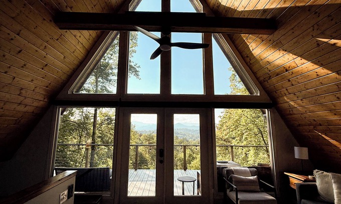 Franklin House | Franklin A-Frame with Hot Tub and Mountain Views - NEW TO VRBO!