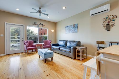 Central Business District Apartment | Game Room with Pool Table! Downtown Mobile Condo