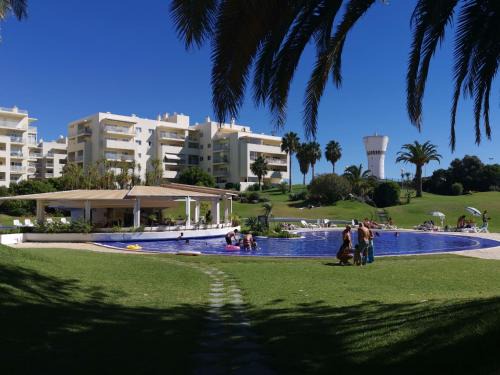 Alvor Apartment | Garden and Pool Vilamarachique