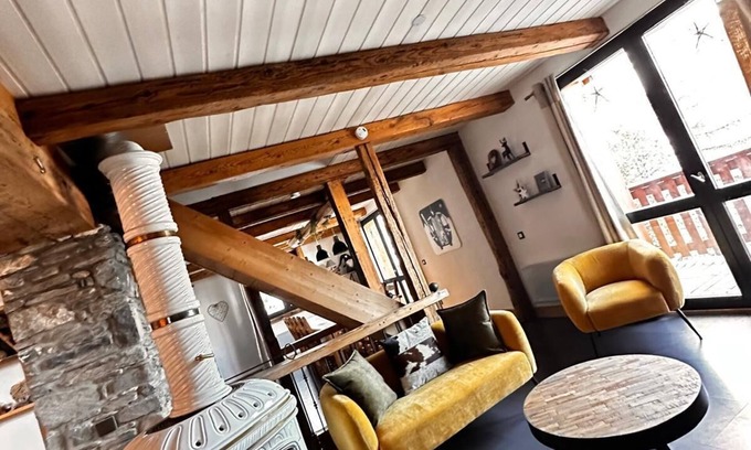Plagne 1800 Ski Chalet | Genepi Chalet sleeps 14 Jacuzzi sleeps 6/8