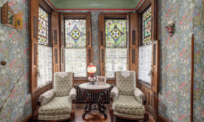 Salisbury Bed & Breakfast | Gillis Grier Bed & Breakfast