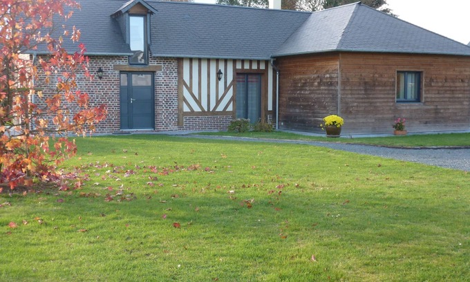 Ablon Cottage | Gite Les Hydrangeas 3 étoiles 2 chambres 4 pers,. Wifi Fiber. near Honfleur.