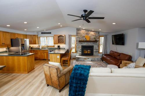 Egg Harbor House | Grateful Roots