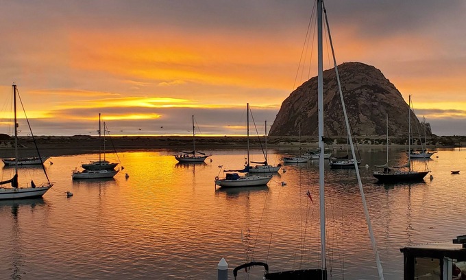 Morro Bay Apartment | Gray's Inn & Gallery