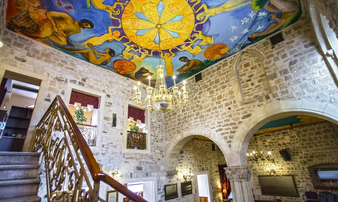 Old Town Apartment | Grisogono Palace Heritage Residence