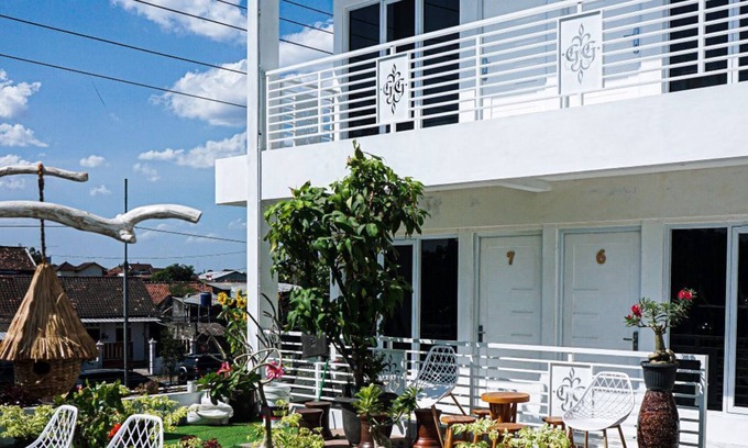 Sewon House | GRIYA GRACHIKA by DOORKOST