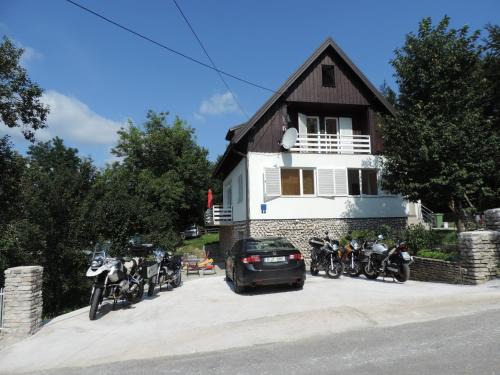 Mukinje House | Guesthouse Nikola