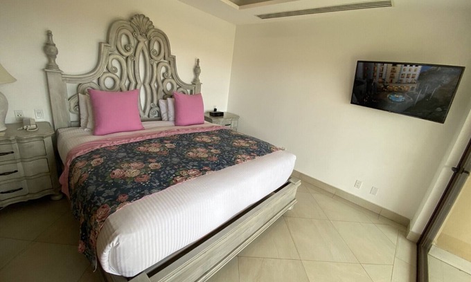 Cabo San Lucas Resort | Hacienda Encatada's 3 Bedroom Residence by the beachside in Cabo San Lucas