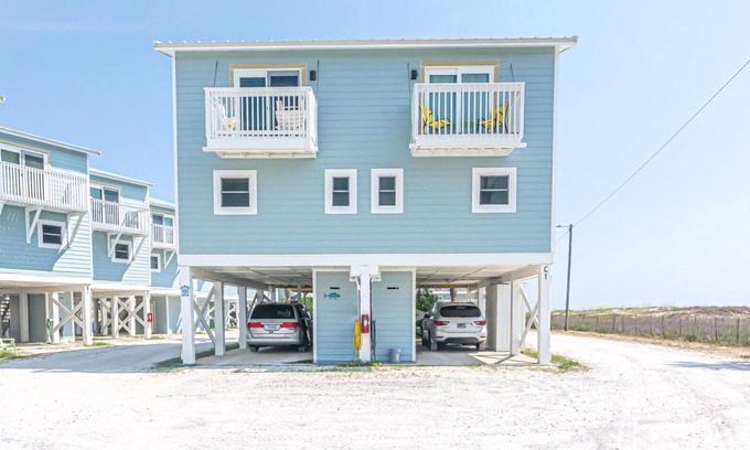 Fort Morgan House | Happy Place