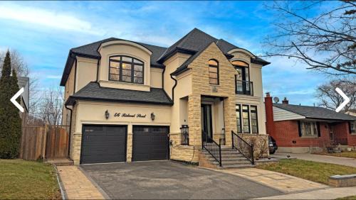 Ajax Apartment | Heaven on Earth