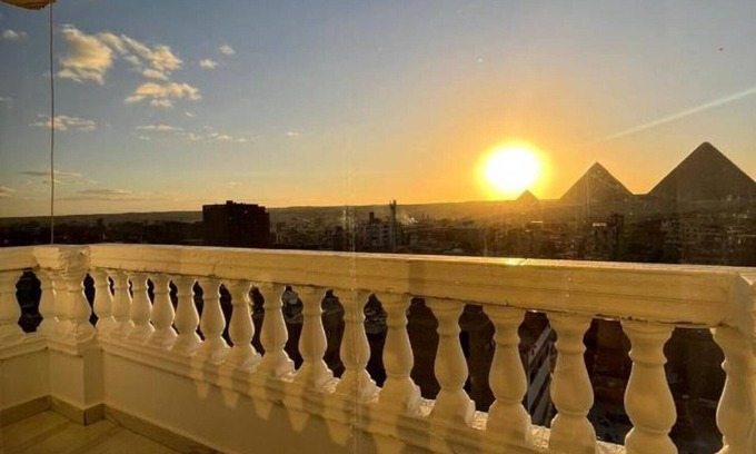 Giza Apartment | Heaven Pyramids View Apartment