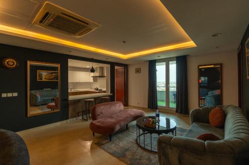 Lahore Hotel | High Rise Executive Apartments- Gold Crest Mall DHA Lahore