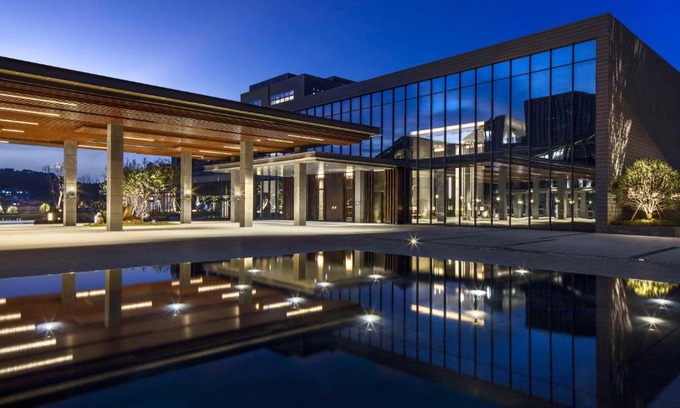 Yinzhou Resort | Hilton Ningbo Dongqian Lake