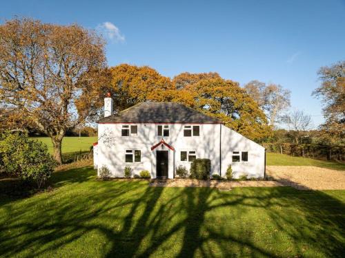 New Forest District House | Hobbs Cottage