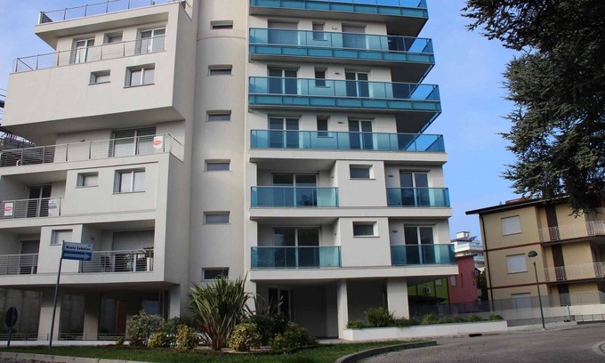 Lignano Sabbiadoro Apartment | Holiday apartment with balcony, air conditioning and internet