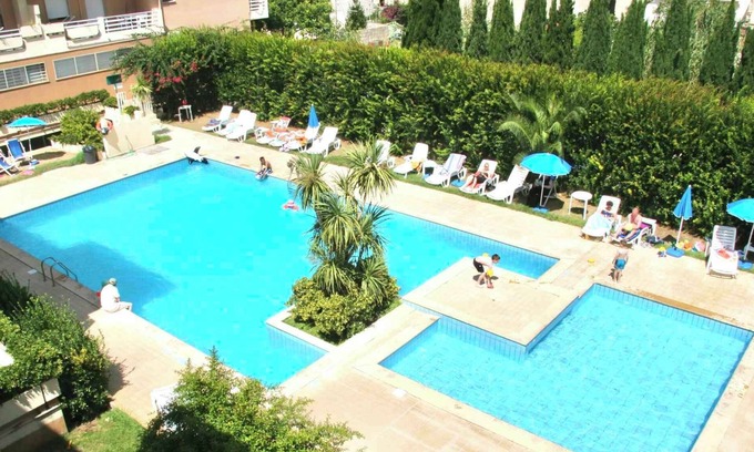 Lido Apartment | Holiday apartment mit Klimaanlage und Pool