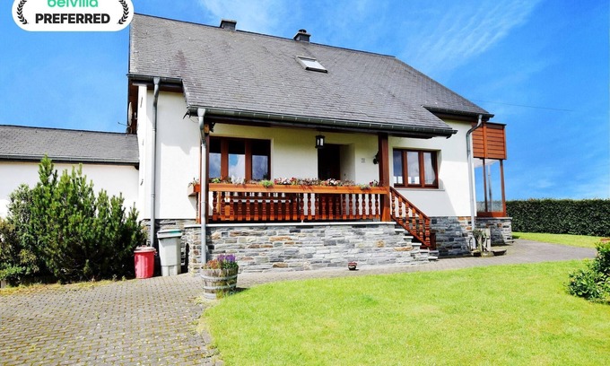 Schoenberg House | Holiday Home in Schצnberg with Jacuzzi