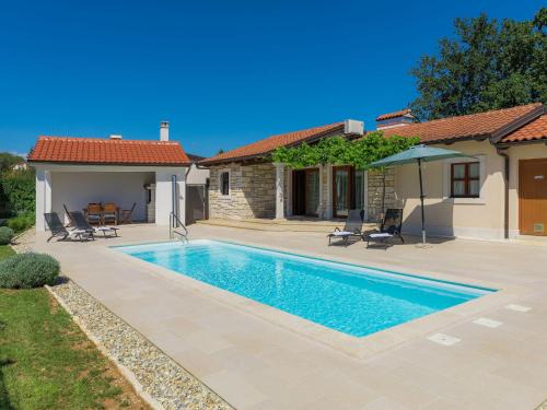 Sveti Petar u Sumi House | Holiday Home Florens by Interhome