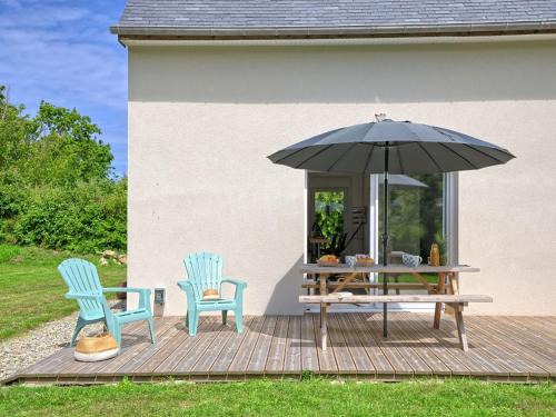 Plougrescant House | Holiday Home Kermorvan by Interhome