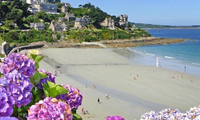 Saint-Quay-Perros House | Holiday home, Perros Guirec