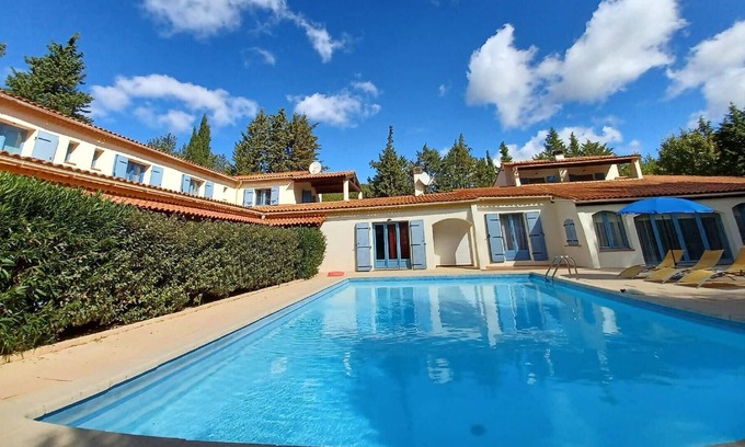 Le Val House | Holiday house Le Val for 1 - 32 persons with 13 bedrooms - Holiday house
