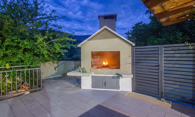 Tugare House | Holiday house Tugare for 1 - 12 persons with 5 bedrooms - Row house