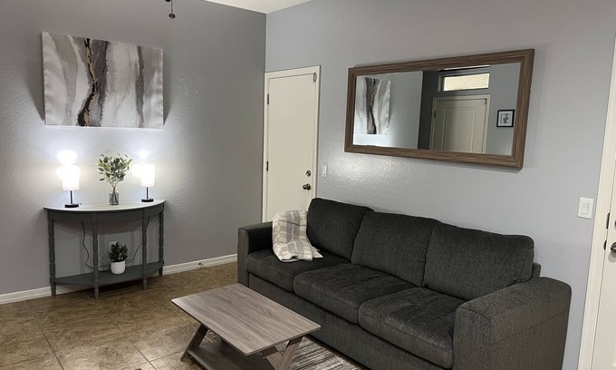 Chandler House | Home away from home in Gilbert