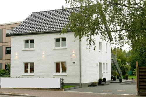 Meerbusch House | HOMEFY - Gasthaus Düsseldorf - Meerbusch