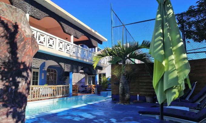 Belle Mare Villa | Homerez - Spacious Villa in Quatre Cocos