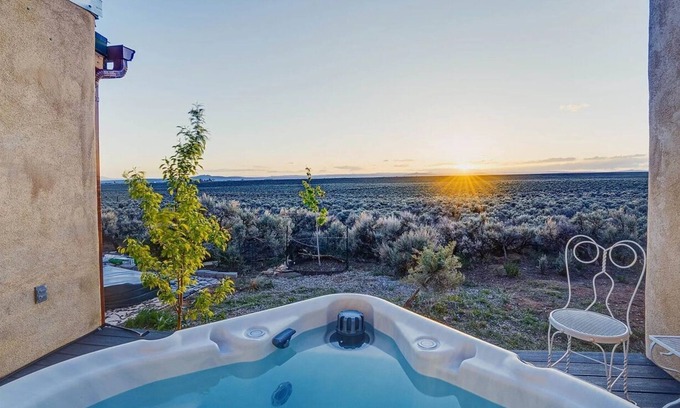 El Prado House | Hot Tub w/Sunset Views: La Colina Condo