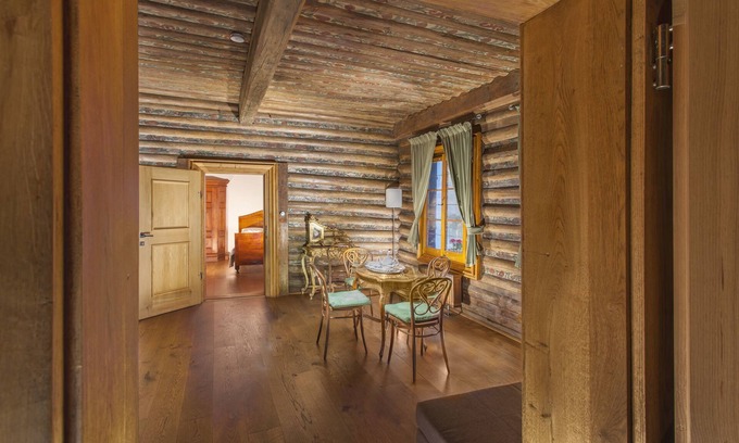 Mala Strana Hotel | Hotel At the Green Grape