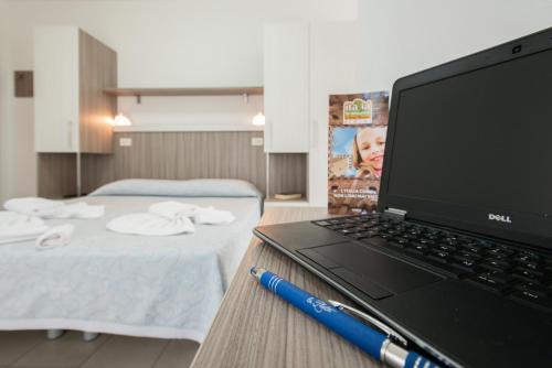 Fogliano Marina Hotel | Hotel Consul Dipendenza "la Plata" con piscina