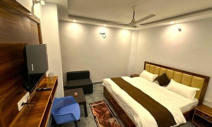 Dhunar Gaon Hotel | Hotel Divya Ganga Shivpuri Rishikesh