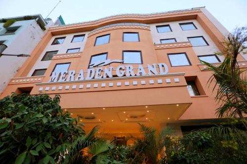 Varanasi Hotel | Hotel Meraden Grand